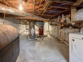 122 Sanborn St, Fitchburg MA 01420