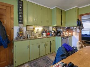 122 Sanborn St, Fitchburg MA 01420