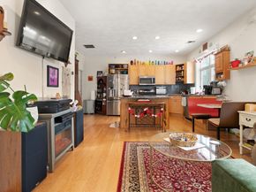 557 Salem 4, Malden MA 02148