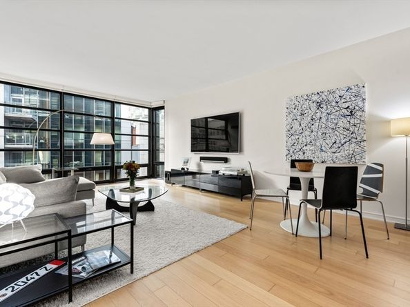 580 Washington 611, Boston MA 02111