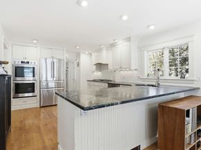 65 East St, Hingham MA 02043