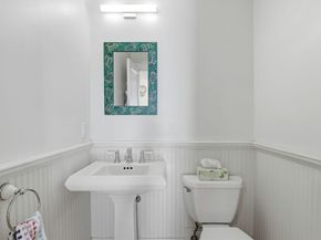 65 East St, Hingham MA 02043