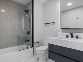 55 Lagrange St 1010, Boston MA 02116