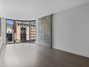 55 Lagrange St 1010, Boston MA 02116