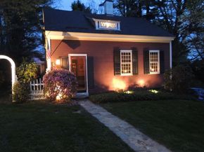 17 South Main St, Petersham MA 01366