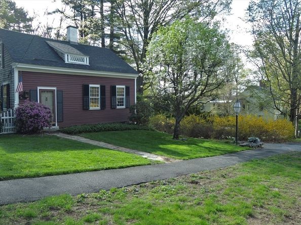 17 South Main St, Petersham MA 01366