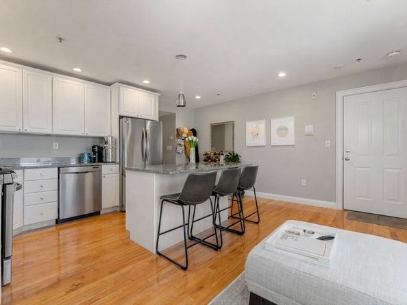 134-136 W 9th St 1, Boston MA 02127