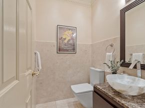 9 Garland Rd, Lincoln MA 01773