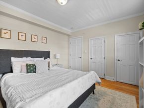 27-29 Commonwealth Ave 9, Newton MA 02467