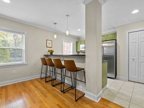 27-29 Commonwealth Ave 9, Newton MA 02467