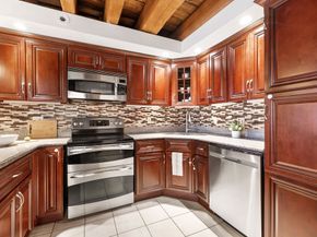 75 Fulton St 21, Boston MA 02109