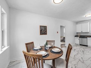 72 Nw Schoolhouse Rd, Dudley MA 01571