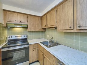 56 Coffey St 10, Boston MA 02122