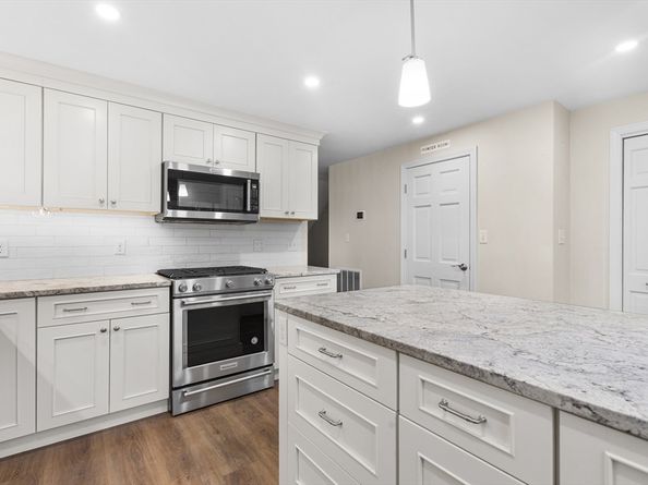 14 Williams C17, Danvers MA 01923