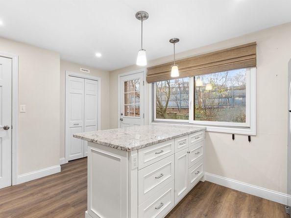 14 Williams C17, Danvers MA 01923