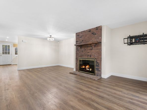 14 Williams C17, Danvers MA 01923