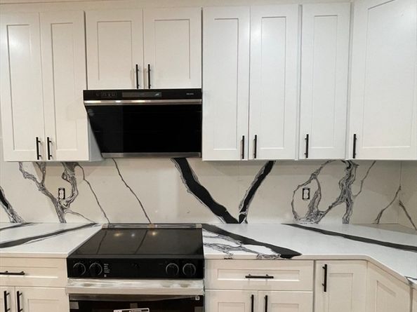 14 Arbor Ln, Dedham MA 02026