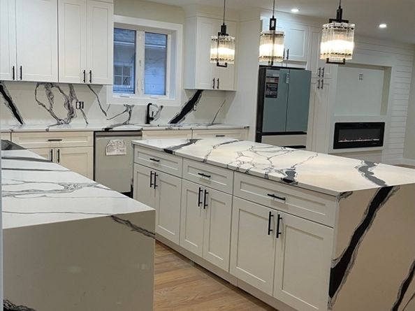 14 Arbor Ln, Dedham MA 02026