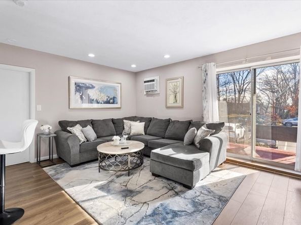 115 Grove St. 11., Boston MA 02132