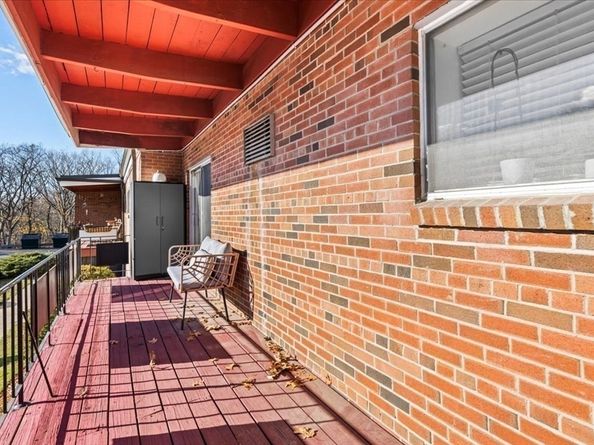 115 Grove St. 11., Boston MA 02132