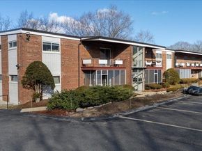 115 Grove St. 11., Boston MA 02132