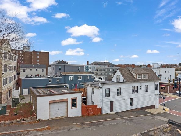 261 Rantoul St, Beverly MA 01915