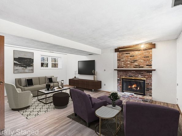 6 Sierra Dr, Chelmsford MA 01824