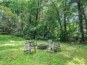 6 Sierra Dr, Chelmsford MA 01824