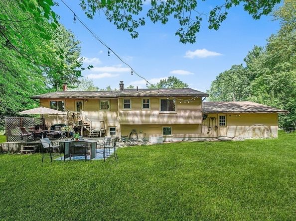 6 Sierra Dr, Chelmsford MA 01824