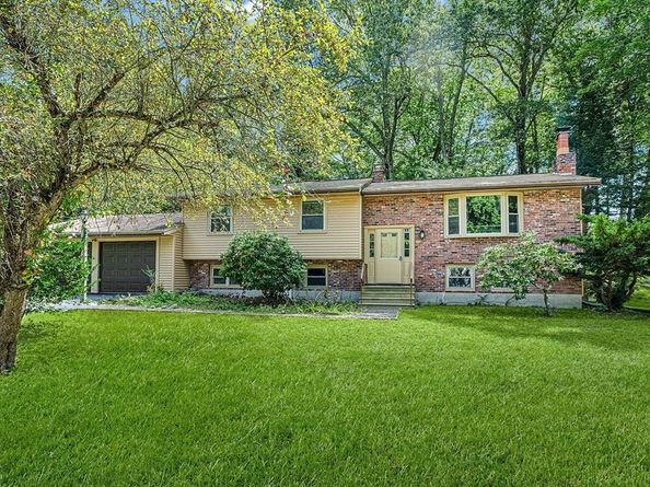 6 Sierra Dr, Chelmsford MA 01824