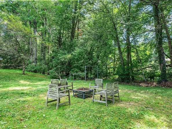 6 Sierra Dr, Chelmsford MA 01824