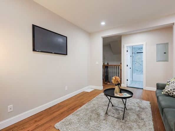 11 Watson St 1, Somerville MA 02144