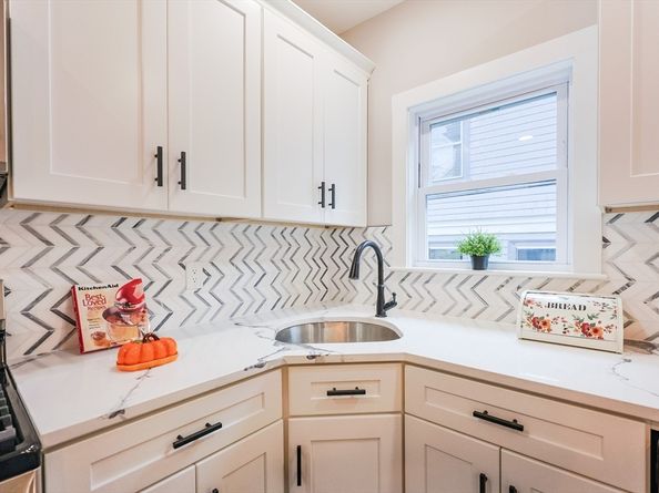 11 Watson St 1, Somerville MA 02144