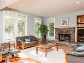 196 Country Club Way, Ipswich MA 01938