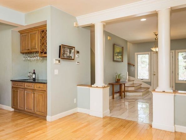 196 Country Club Way, Ipswich MA 01938