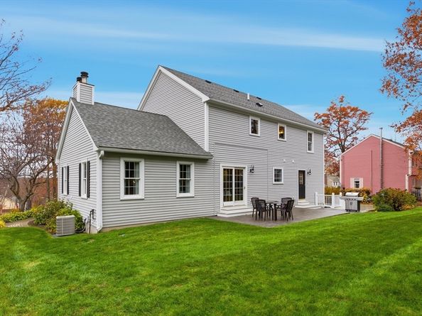 30 John F Kennedy Ave, Clinton MA 01510