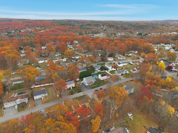 30 John F Kennedy Ave, Clinton MA 01510