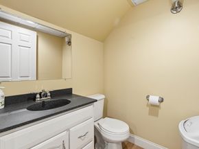 30 John F Kennedy Ave, Clinton MA 01510