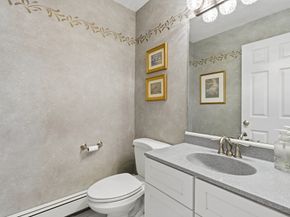 30 John F Kennedy Ave, Clinton MA 01510