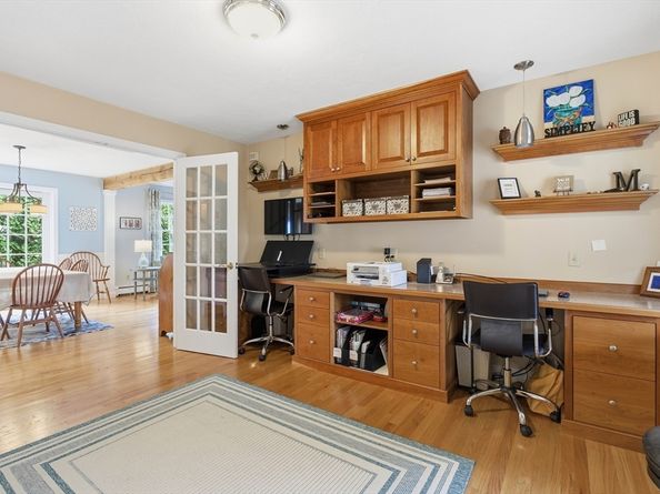 30 John F Kennedy Ave, Clinton MA 01510