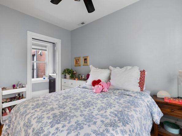 705 Massachusetts Ave., 8, Boston MA 02118