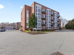 148 Main St C538, North Andover MA 01845