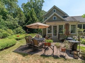 12 Wallis Dr 12, Wenham MA 01984