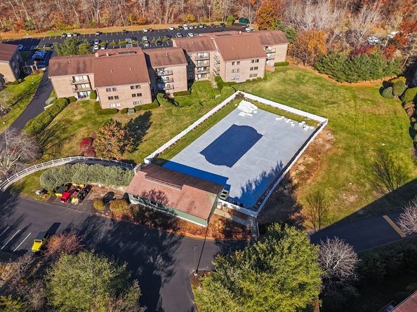 9 Ledgewood Way 6, Peabody MA 01960