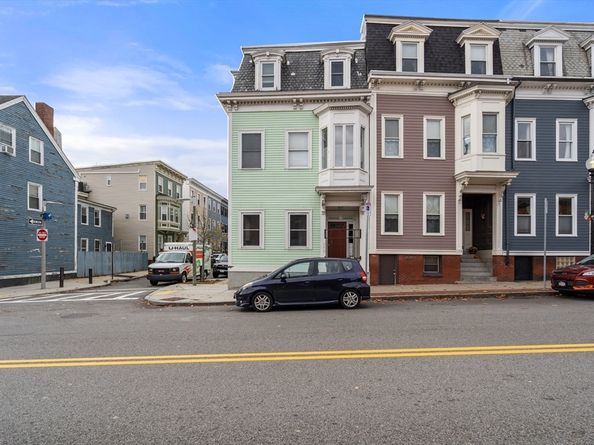 172 Bunker Hill St 1, Boston MA 02129