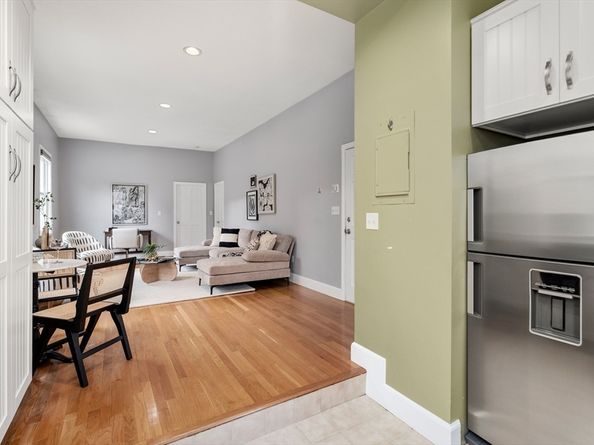 172 Bunker Hill St 1, Boston MA 02129