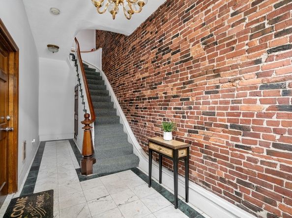 172 Bunker Hill St 1, Boston MA 02129