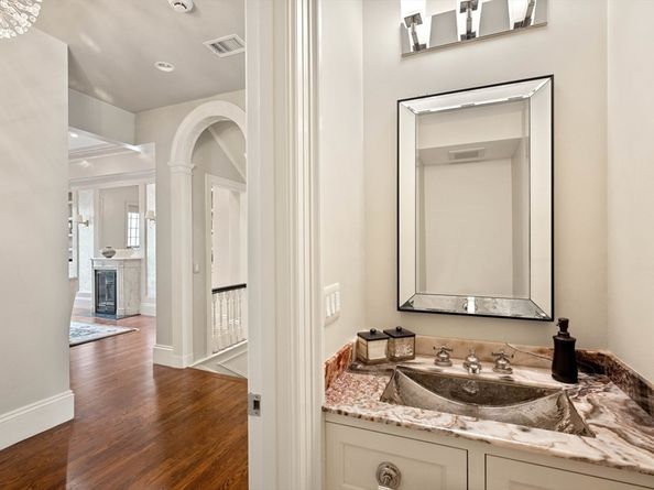 190 Marlborough C, Boston MA 02116