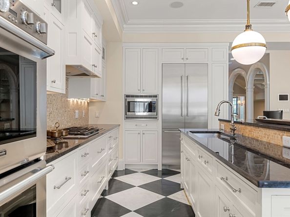 190 Marlborough C, Boston MA 02116