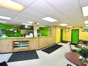 312 Grafton St, Worcester MA 01604